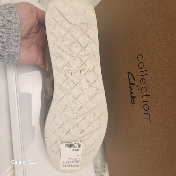 Clarks Camo Loafers. NIB. Size 7. Floor Sample - Picture 7 of 11